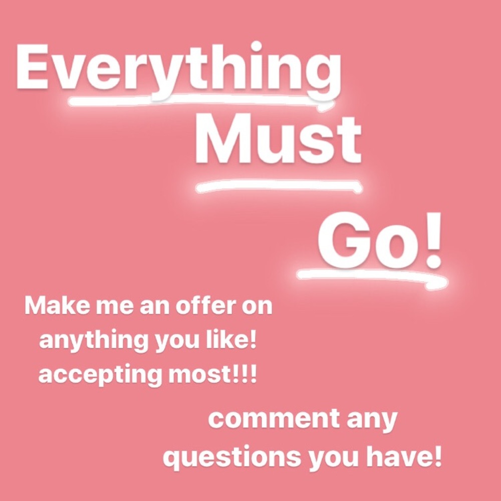 CHECK OUT MY CLOSET!!!